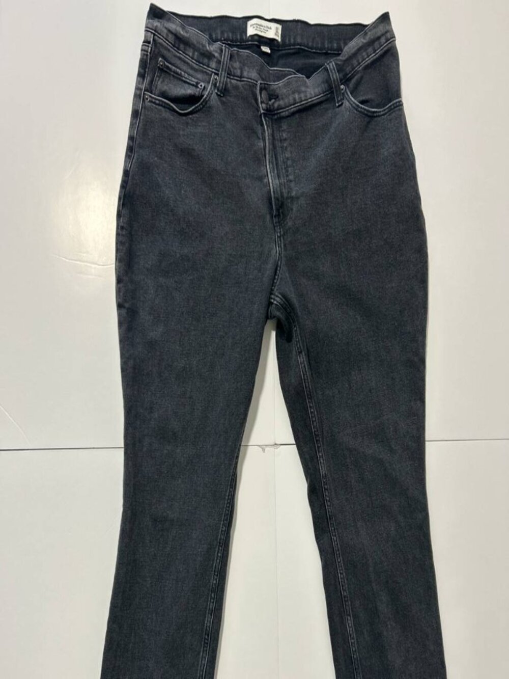 Abercrombie Curve Love 90s Slim Straight Jeans 33 / 16S